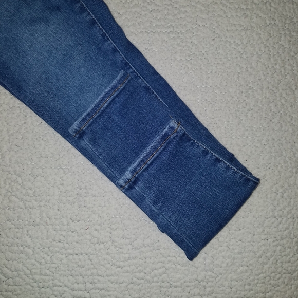 American Eagle Women's Next Level Stretch Super Hi-Rise Jegging Medium Wash - Picture 5 of 11